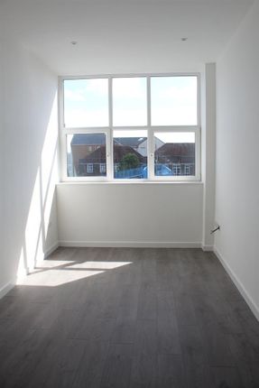2 Medina Court, Colwell Road, Portsmouth photo 4