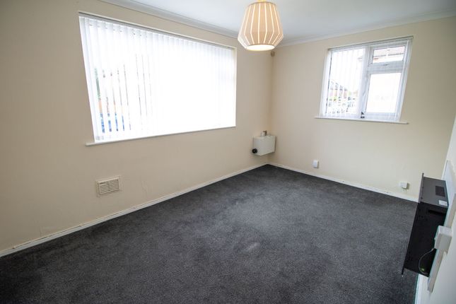 32, Windermere Road, Bolton photo 4