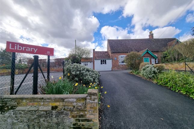 Link-detached house for sale in Kelvedon Rise, Coggeshall Road, Kelvedon, Essex