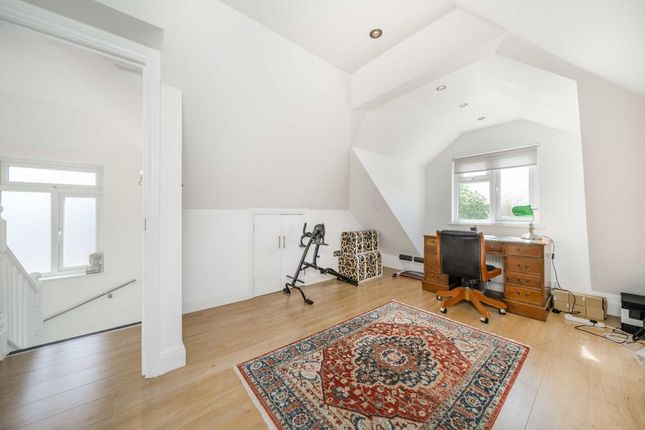 Property to rent in Popes Lane, London