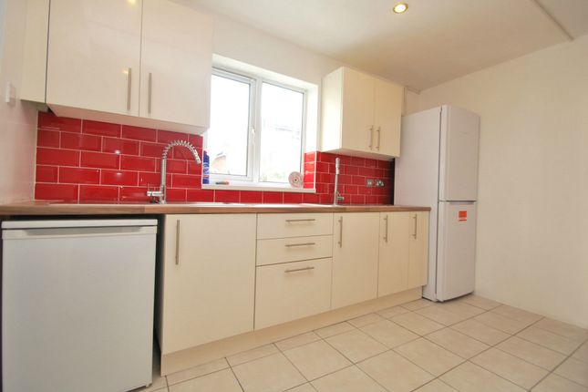 Woodville Road, Cardiff photo 4