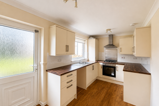 20, Ebbw Vale photo 3