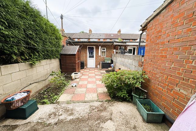 126, Western Road, Southall photo 3