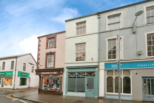 Thumbnail Terraced house for sale in Bridge Street, Caernarfon, Gwynedd