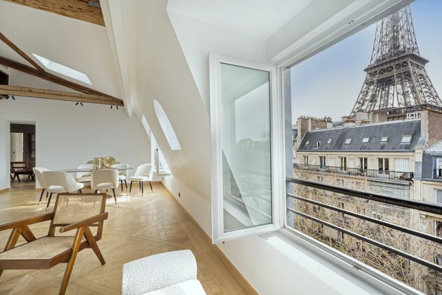 Thumbnail Apartment for sale in 7th (Invalides, Eiffel Tower, Orsay), Paris Left Bank (5th, 6th &amp; 7th ), Paris