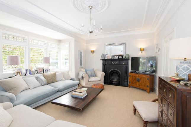 15, Beeches Avenue, Carshalton photo 2