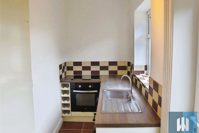 16, Batley Street, Huddersfield photo 2