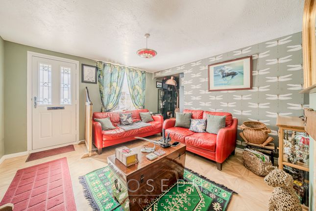 180 Bramford Lane, Ipswich photo 3