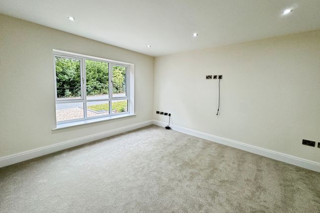 The Nook, Donnerville Gardens, Telford photo 3