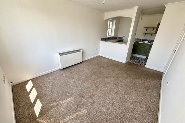 20, Hyde Court, Yeovil photo 3