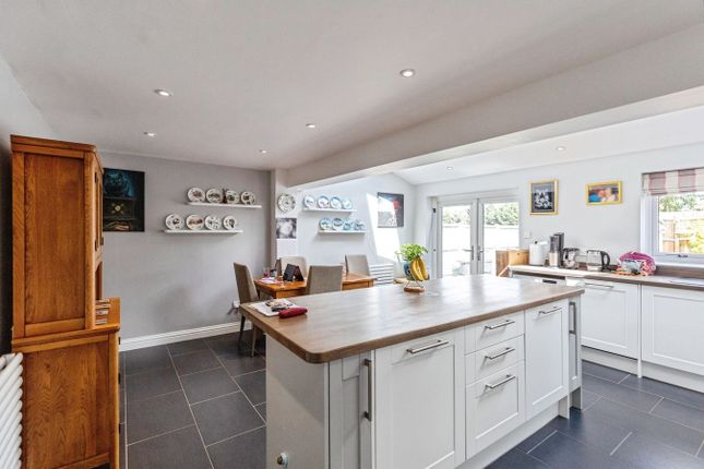44, Evesham Close, Wellingborough photo 4