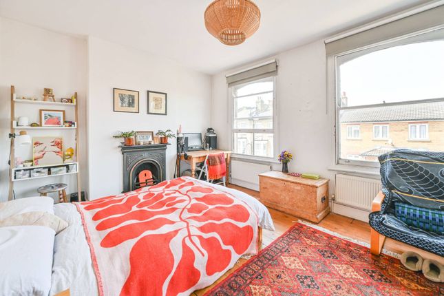 Semi-detached house for sale in Anstey Road, Peckham Rye, London