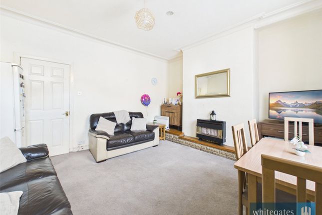 West Park Terrace, West Yorkshire photo 2