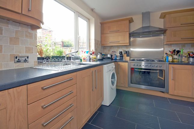 Room to rent in Holly Bank Road, York