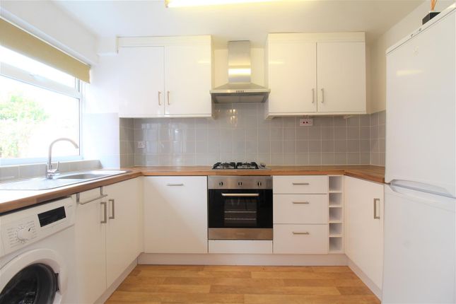 4, Roxley Court, Beeston photo 4