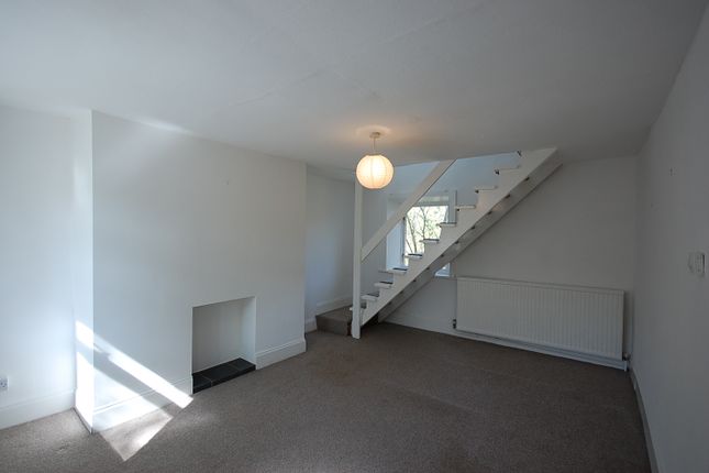 Cottage to rent in Scotgate Road, Honley