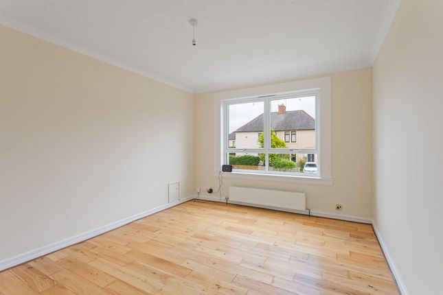 129 Lanrigg Road, Fauldhouse photo 4