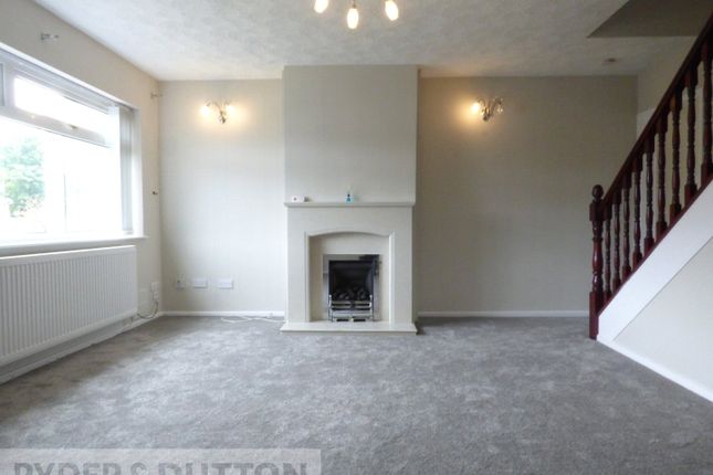 22, Cold Greave Close, Rochdale photo 2