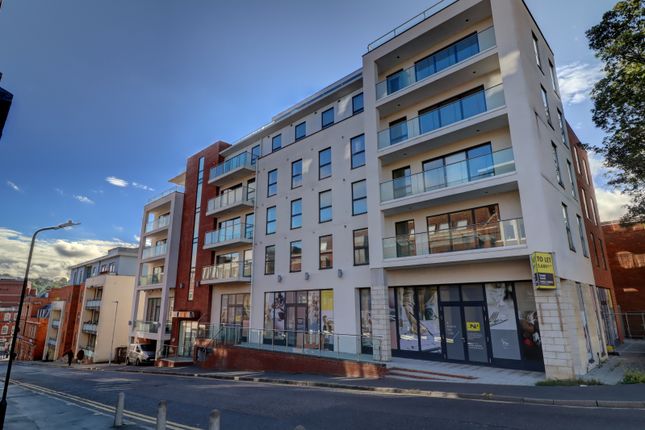 Thumbnail Flat to rent in Corporation Street, High Wycombe, Buckinghamshire