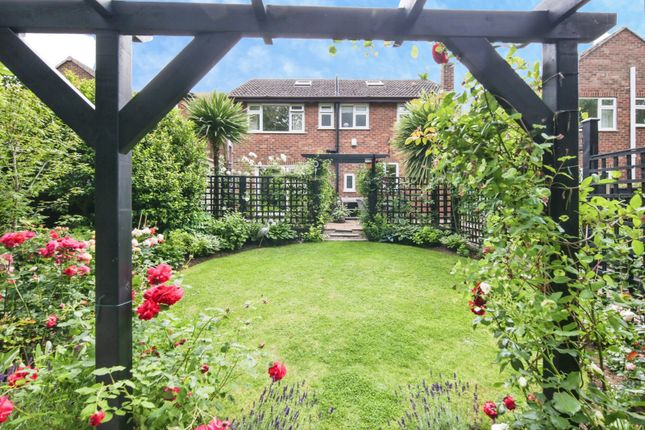 37, Windmill Road, Warwickshire photo 2
