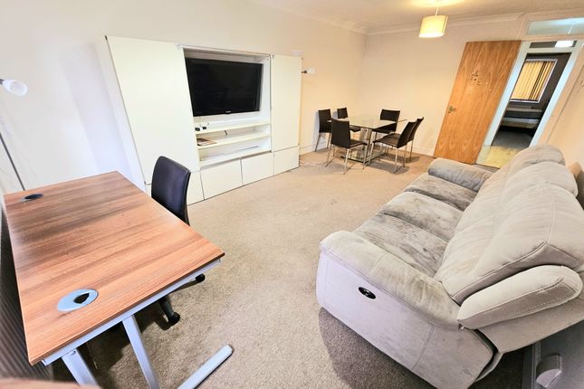 2-bed flat on Flat 1 Sapphire court, 427, Pinner Road, Harrow, £375,000