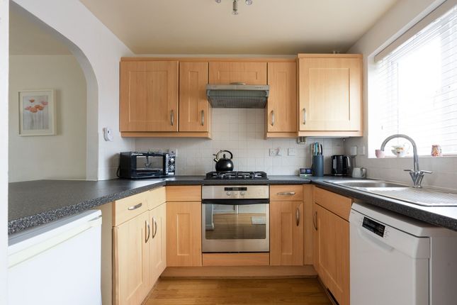 3 Rhodfa Peris, Prestatyn photo 3