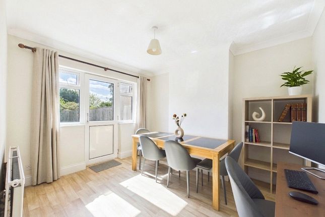 19, Rossall Avenue, Bristol photo 4