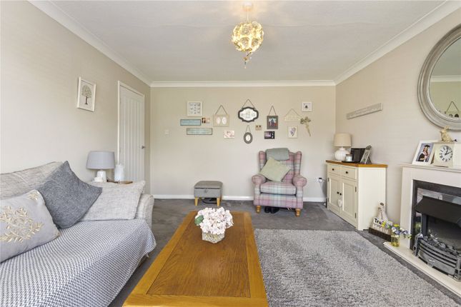 23, Priory Road, N E Lincs photo 4