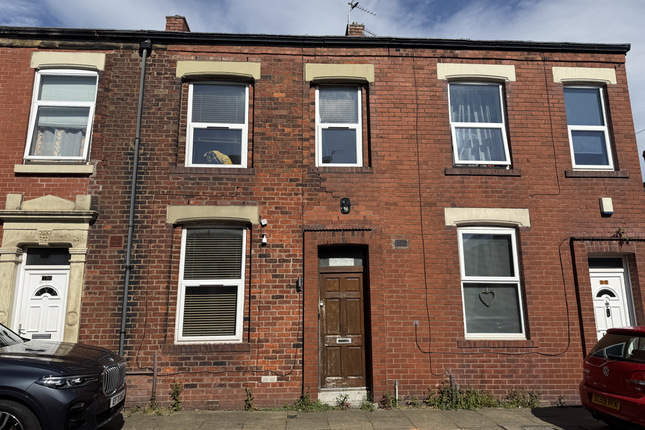 5-bed house on 24, St. Anthonys Road, Preston, £38,000