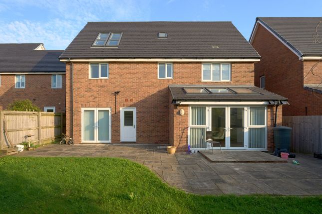 5, Hawthorn Way, Manchester photo 4