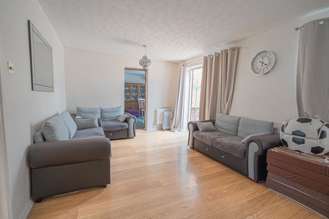 27, Bramley Drive, Birmingham photo 3