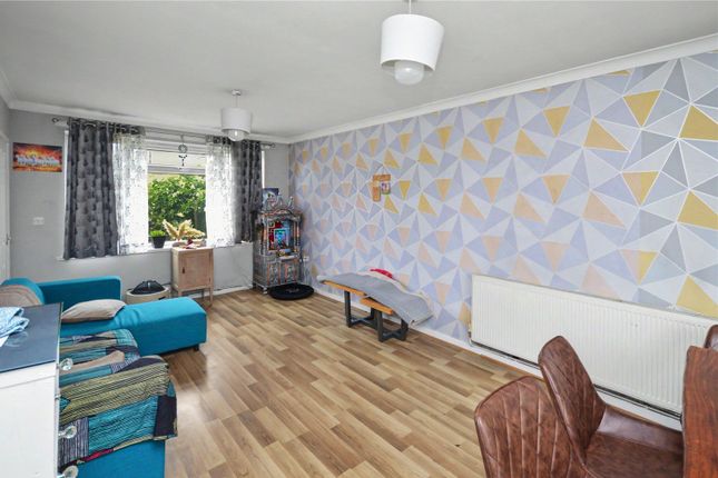 17, Raylands Road, West Yorkshire photo 3