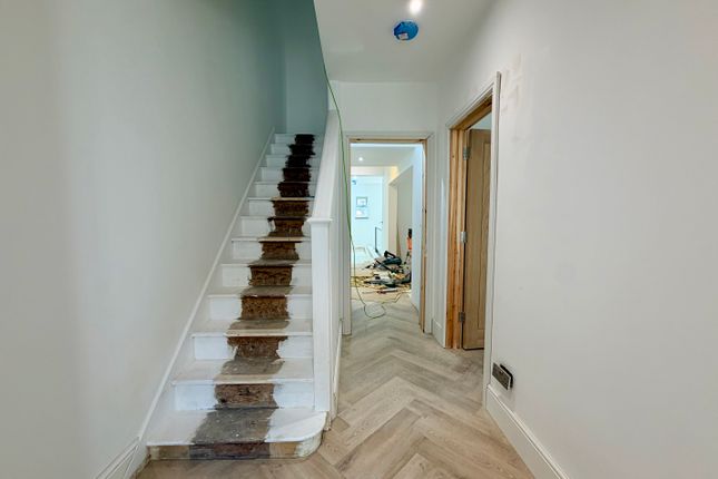 Fleeming Road, Walthamstow photo 4