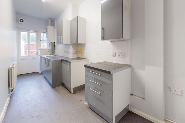 106 Wulfstan Street, London photo 4