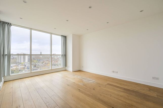 Thumbnail Flat to rent in Belgrave Court, Canary Wharf, London