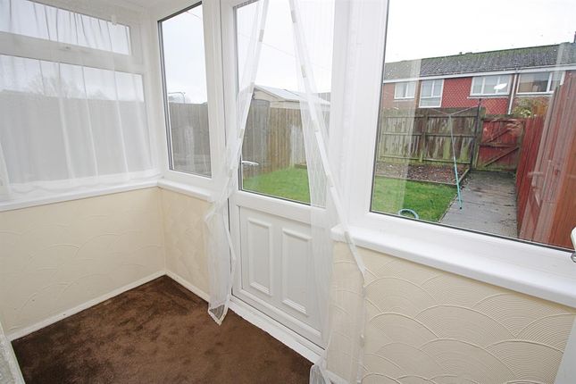 8 Bathgate Close, Wallsend photo 2