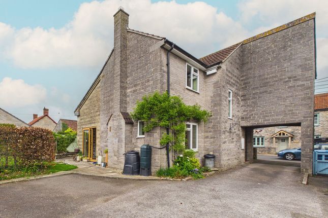 Quarry House, Langport Road, Somerton photo 2