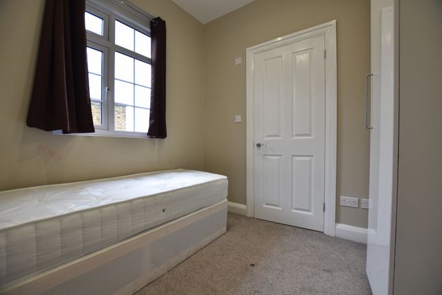 Room to rent in Eltham High Street, Eltham