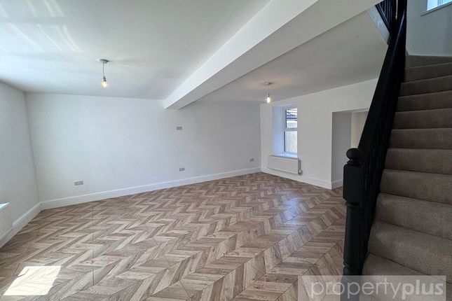 33, Dumfries Street, Rhondda Cynon Taff photo 4