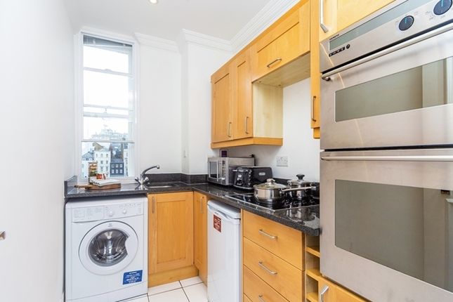 Flat 14, 39, Hill Street, London photo 4