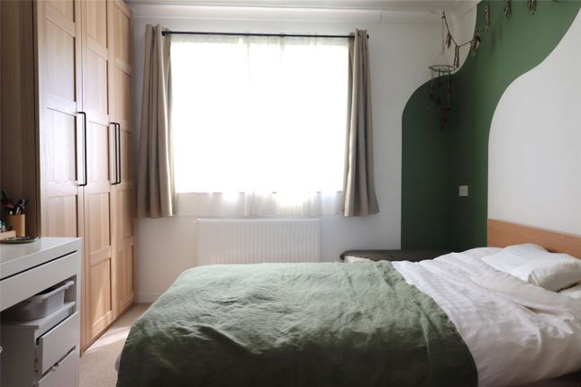 3, West Close, Bath photo 4