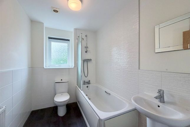 7 Cober House, Nicholas Holman Road, CAMBORNE photo 4