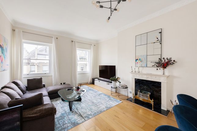 Flat for sale in Lancaster Gate, London
