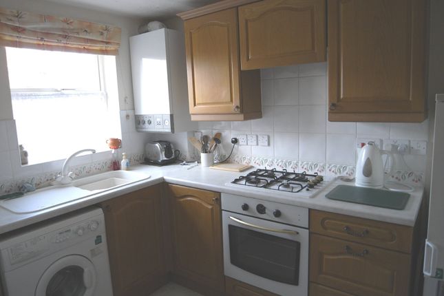 25, Tristram Close, CHANDLER'S FORD photo 2