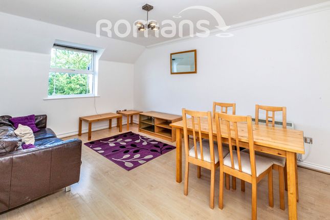 Flat 21 Clarendon Court, 128-132, Clarence Road, Windsor photo 2