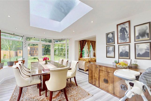 40A,, Oriental Road, Surrey photo 4