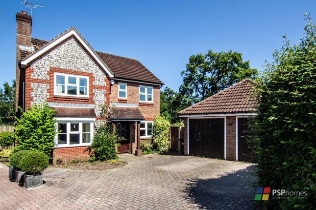 Detached house to rent in Hammonds Ridge, Burgess Hill