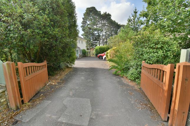 8, Turbary Road, Ferndown photo 4