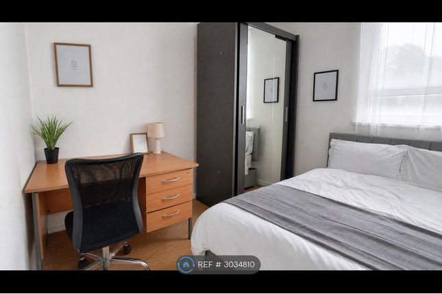 Flat, Fletcher Court Ingestre Road, London photo 2
