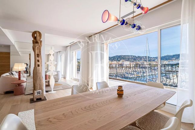 Apartment for sale in Cannes, Suquet, 06400, France